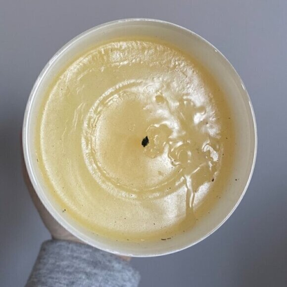 Thymes Magnolia Willow Candle - 227g / 8oz 🇺🇸 - Picture 3 of 6